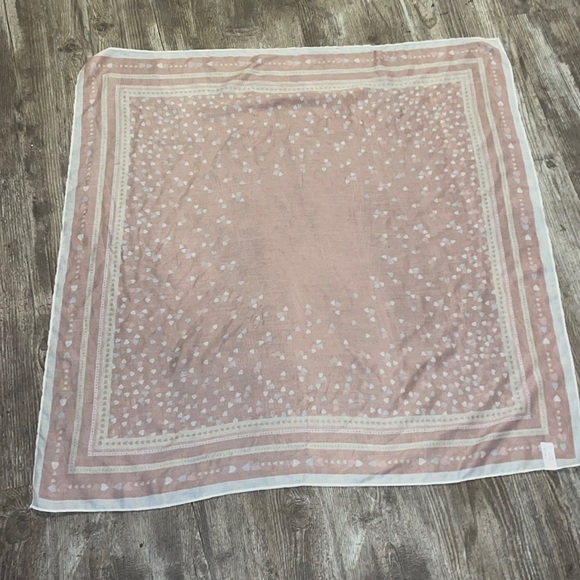 Valentines Scarf - Picture 2 of 6